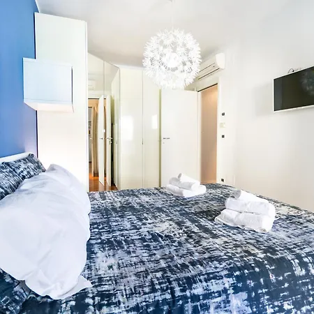 Apartamento 64a Bilocale In Zona Servita A Due Passi Dal Mare *