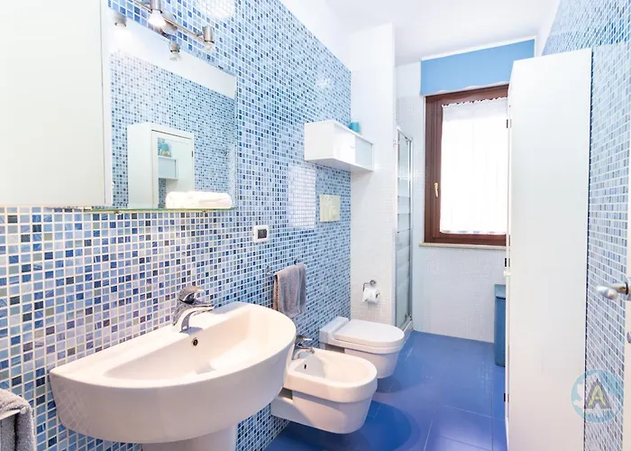 64a Bilocale In Zona Servita A Due Passi Dal Mare *