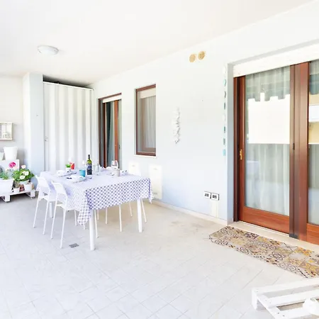 Lägenhet 64a Bilocale In Zona Servita A Due Passi Dal Mare *