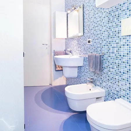 64a Bilocale In Zona Servita A Due Passi Dal Mare Apartamento