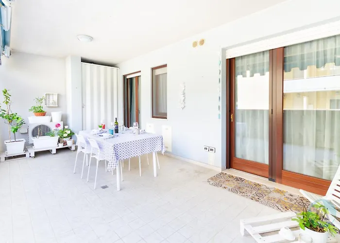 Апартаменты 64a Bilocale In Zona Servita A Due Passi Dal Mare *